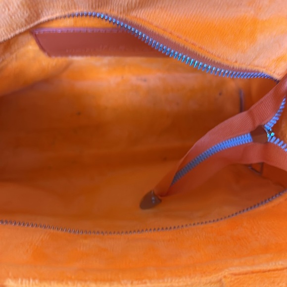 The Tote Bag in Good used condition with shoulder strap. NOT real! - Picture 3 of 8